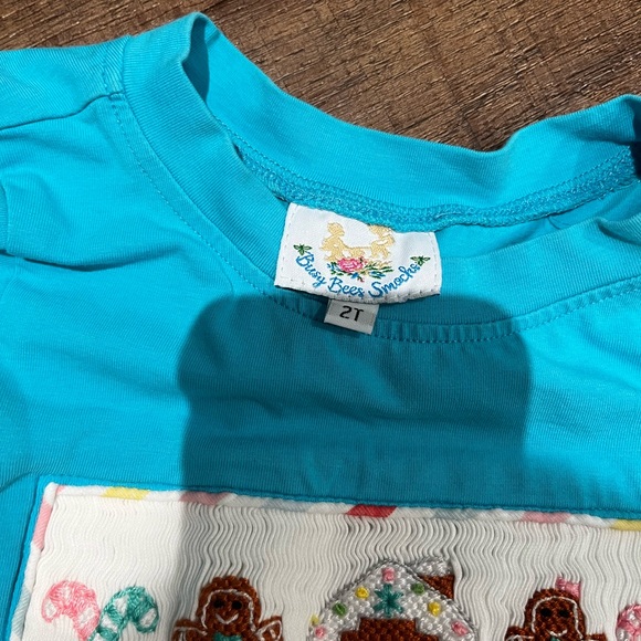 NWOTs Busy Bees Smocks Gingerbread Smock shirt and pant set Christmas outfit - Picture 3 of 5
